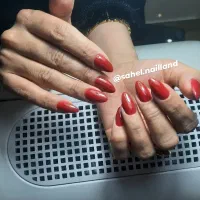 خدمات ناخن .کاشت با لاک ژل ۳۵۰