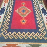یک عدد گلیم فرش ۹ متری و یک فرش کودک ۱.۵ متری