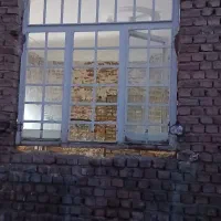 پنجره آهن سالم سالم