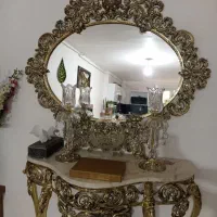 آینه و شمعدان برنجی کنسول