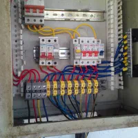 برق ساختمان و برق صنعتی (تابلو برق)