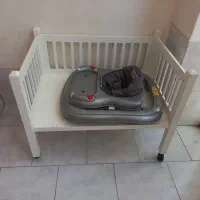 تخت نوزاد کاملا سالم