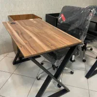 میز کنفرانس، ناخن، تحریر