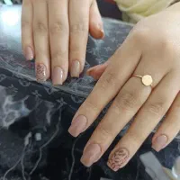 کاشت ناخن
