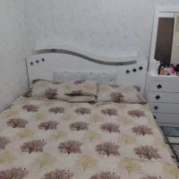 تخت دونفره سالم و تر و تمیز