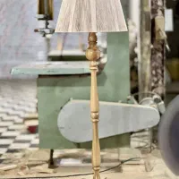 آباژور ایستاده کنارسالنی چوب راش  کد(۲۱۰)