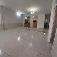 ۲۰۰متر/۳خواب/درب حیاط دونبش