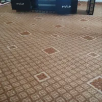 موکت و میز تلویزیون