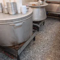 دیگ برنج یا شله ۵۵۰ کیلویی سنگین.