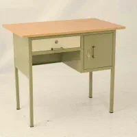 میز معلم