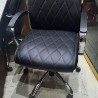 صندلی گردان ومیز کنفرانس mdf/لوازم بنگاه املاک