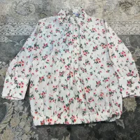 تعدادی لباس دخترانه