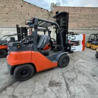 اجاره انواع لیفتراک تویوتا کوماتسو