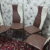 صندلی بهمراه میز نهارخوری