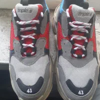 بالنسیاگا مستر triple s 43