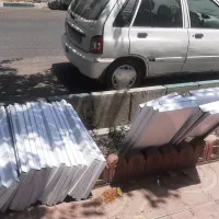 میز کانتر و قفسه آهنی سوپر مارکتی نئون آماده