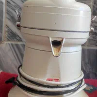 آبمیوه گیر
