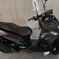 sym j200