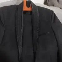 کت و شلوار مشکی و کفش