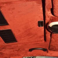 چرم، جیر کوبی  و سلفن، سقف و رودری ،ستون ها