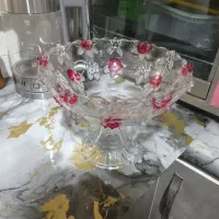 تعدادی ظرف بلور