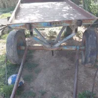 گاری چهارچرخ محکم و بادوام