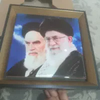 قاب عکس رهبری