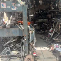 کمک وفنر وطبق وسینی زیر استوک