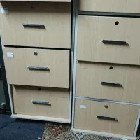 تعدادی وسایل ورزشی