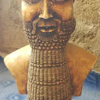 مجسمه ی کوروش کبیر