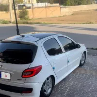 ۲۰۷سقف شیشه بی رنگ‌