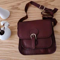 کیف چرم دست دوز زرشکی