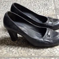 کفش سایز۳۹و۳۸