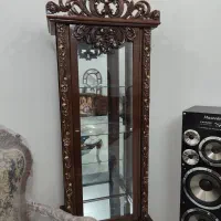 بوفه ویترین چوبی نو 3ماهه خریداری شده مناسب جهیزیه