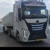 راننده تریلی  کمپرس و لبه