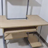 میز کامپیوتر