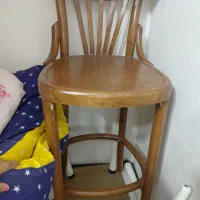 دو عدد صندلی