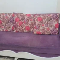 مبل سه نفره