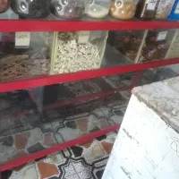 ویترین شیشه ای