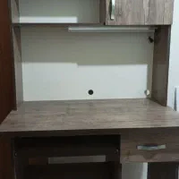 کتابخانه+میز کامپیوتر+صندلی گردان+چراغ مطالعه