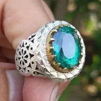 انگشتر توپاز سوییسی و یشم سبز خطی