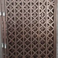 حفاظ درب آکاردیونی طرح آپارتمانی