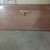 درب دست دوم تمیز با دستگیره