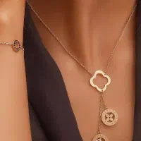 مدل عکاسی طلا