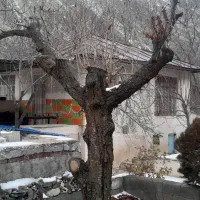 زمین با بنا قدیمی