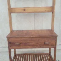 کافی بار چوبی ایستاده
