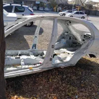 اتاق کوییک ( سقف وستون وکلاف وگلگیر عقب)