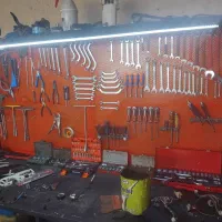 استادکار مکانیک و جلوبندساز