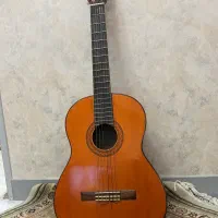 گیتار یاماها C70