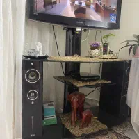 میز تلویزیون شیشه ای